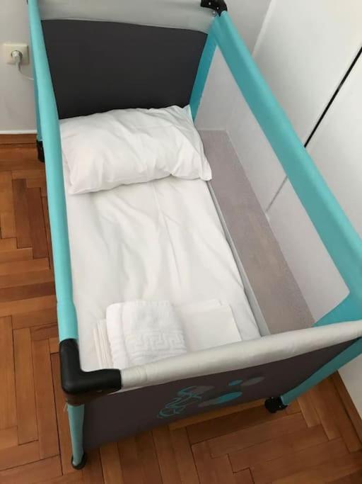 אתונה 2Bdr Olympianzeus Apt With Netflix מראה חיצוני תמונה
